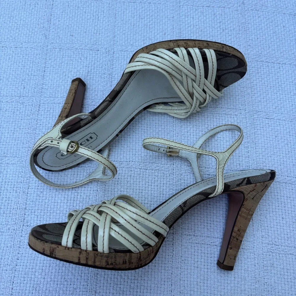 Coach women 8b
